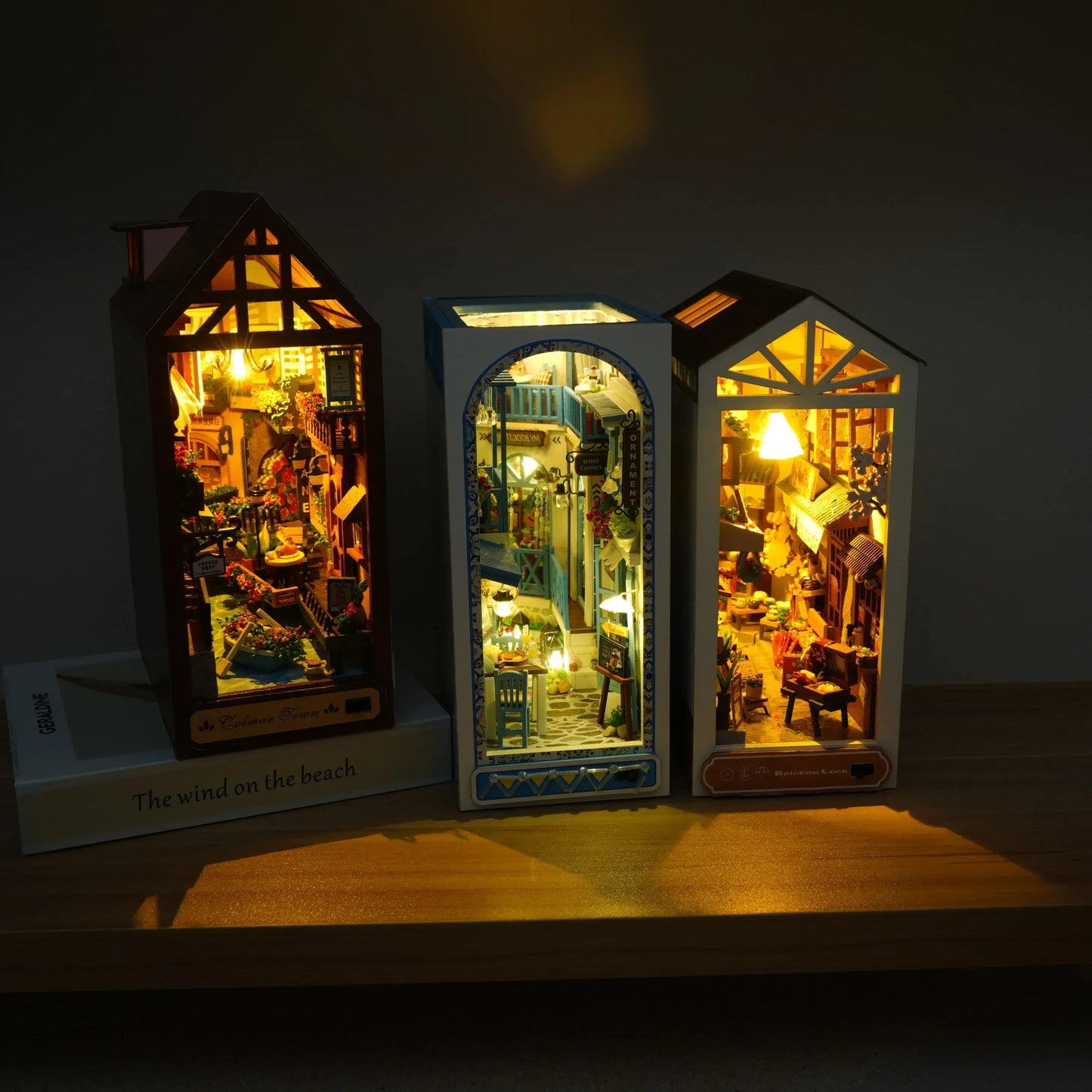 New Book Nook Diy Wooden Shelf Insert Kit Miniature Fairy Tale Town Bookshelf Forest House Dollhouse Bookend Christmas Gifts